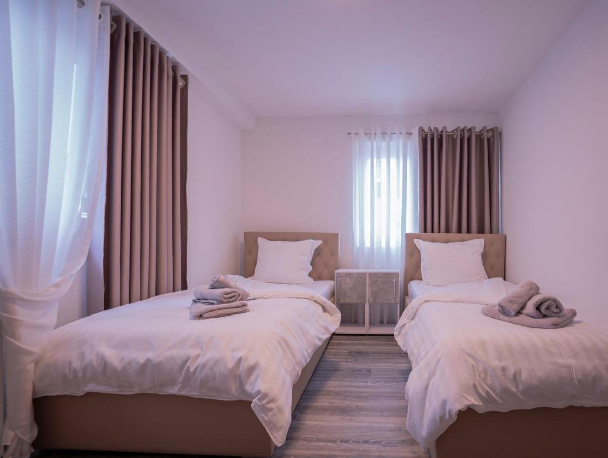 Village Bistro & Bar Fremdenzimmer Dettingen an der Erms Εξωτερικό φωτογραφία