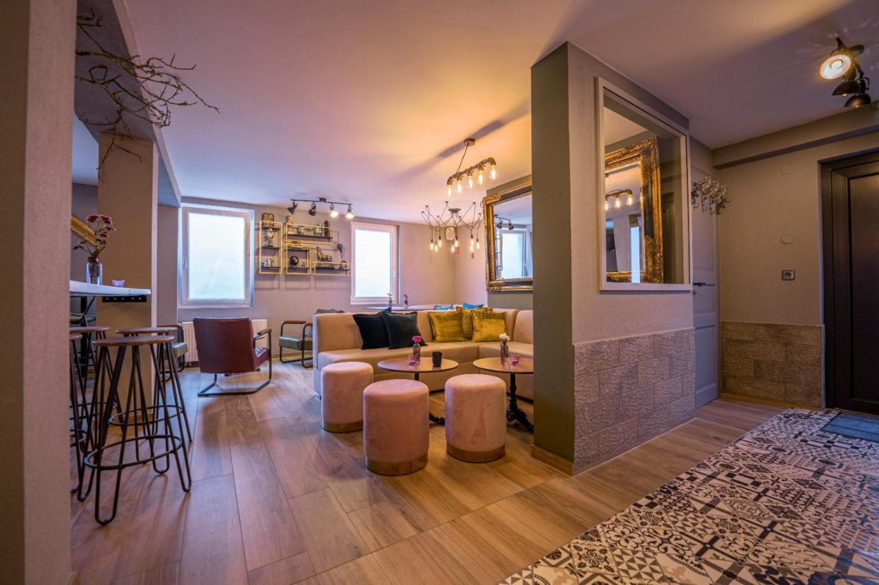 Village Bistro & Bar Fremdenzimmer Dettingen an der Erms Εξωτερικό φωτογραφία