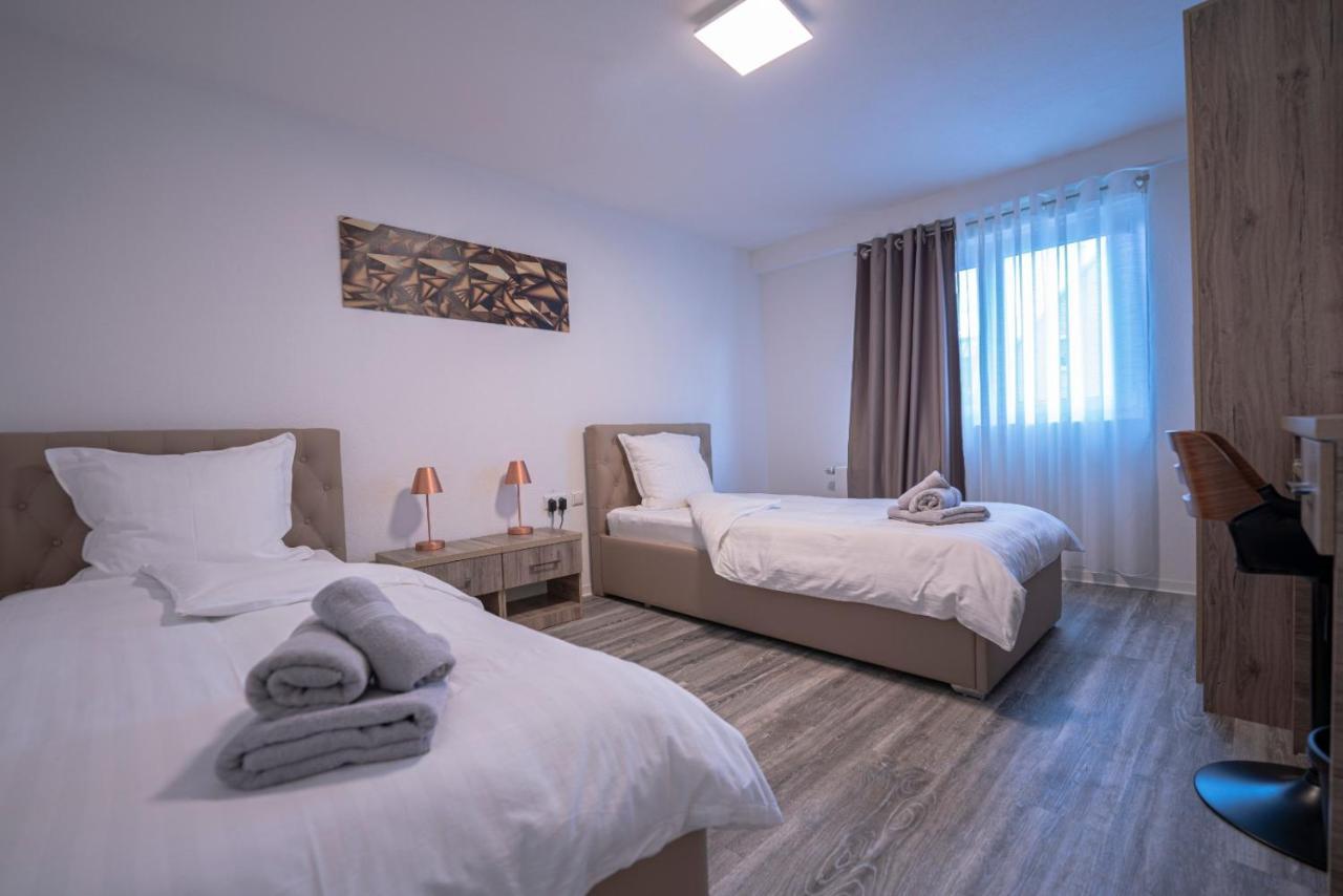 Village Bistro & Bar Fremdenzimmer Dettingen an der Erms Εξωτερικό φωτογραφία