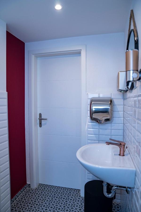 Village Bistro & Bar Fremdenzimmer Dettingen an der Erms Εξωτερικό φωτογραφία