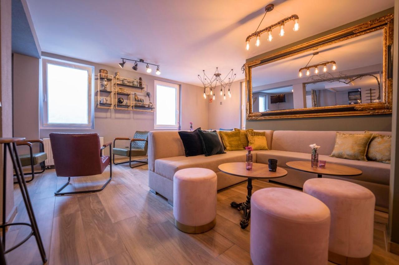 Village Bistro & Bar Fremdenzimmer Dettingen an der Erms Εξωτερικό φωτογραφία