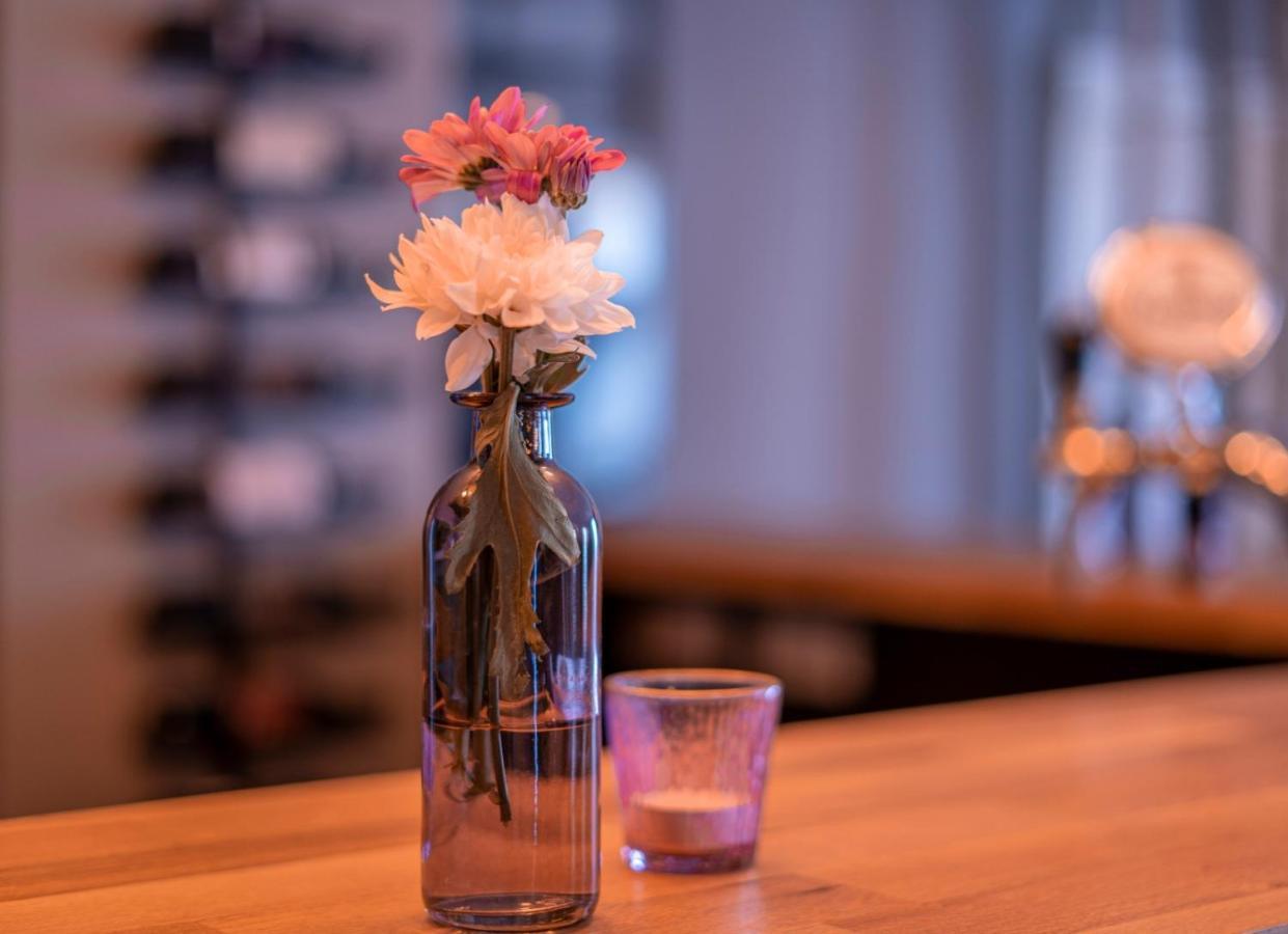 Village Bistro & Bar Fremdenzimmer Dettingen an der Erms Εξωτερικό φωτογραφία