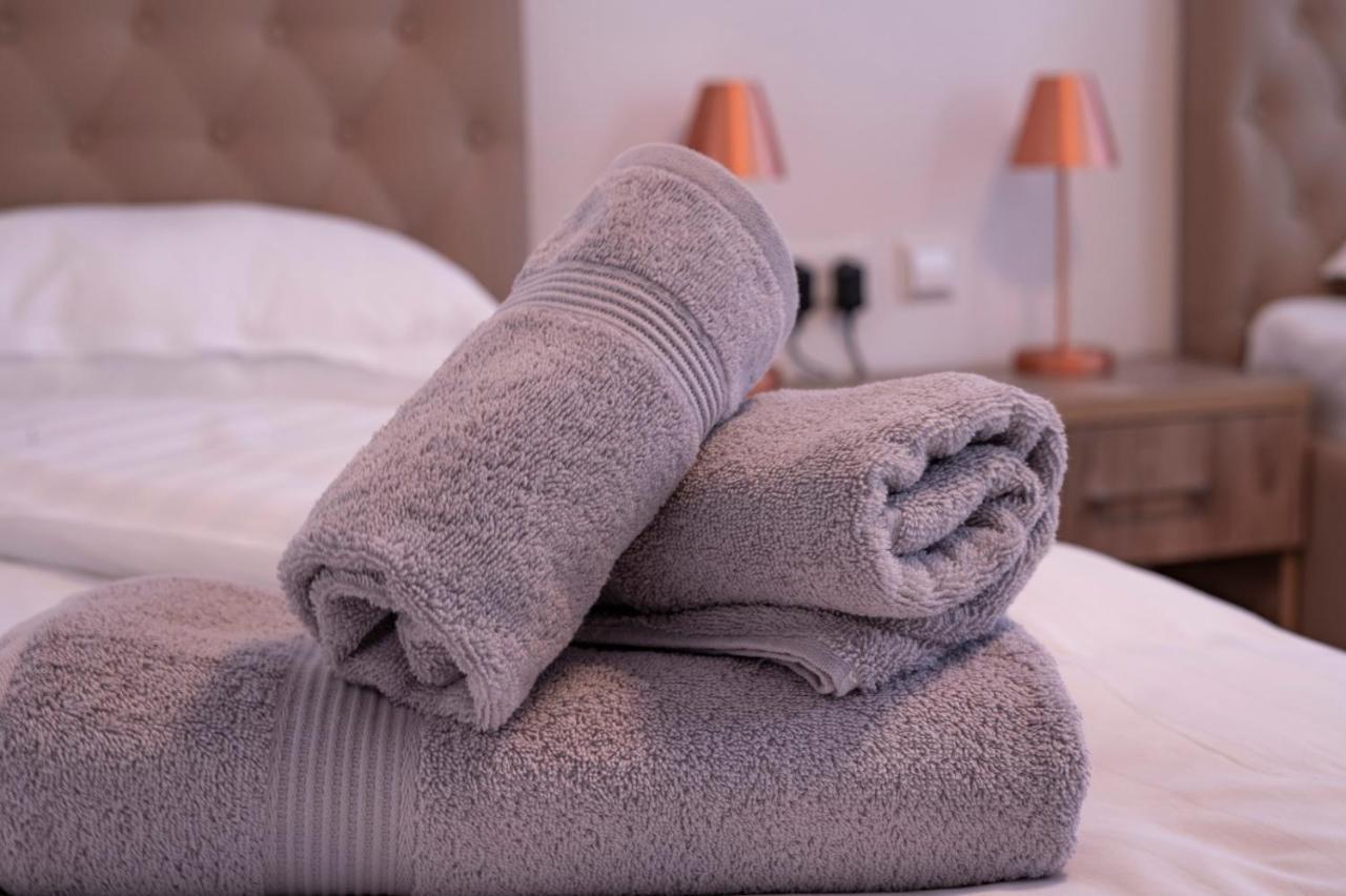 Village Bistro & Bar Fremdenzimmer Dettingen an der Erms Εξωτερικό φωτογραφία