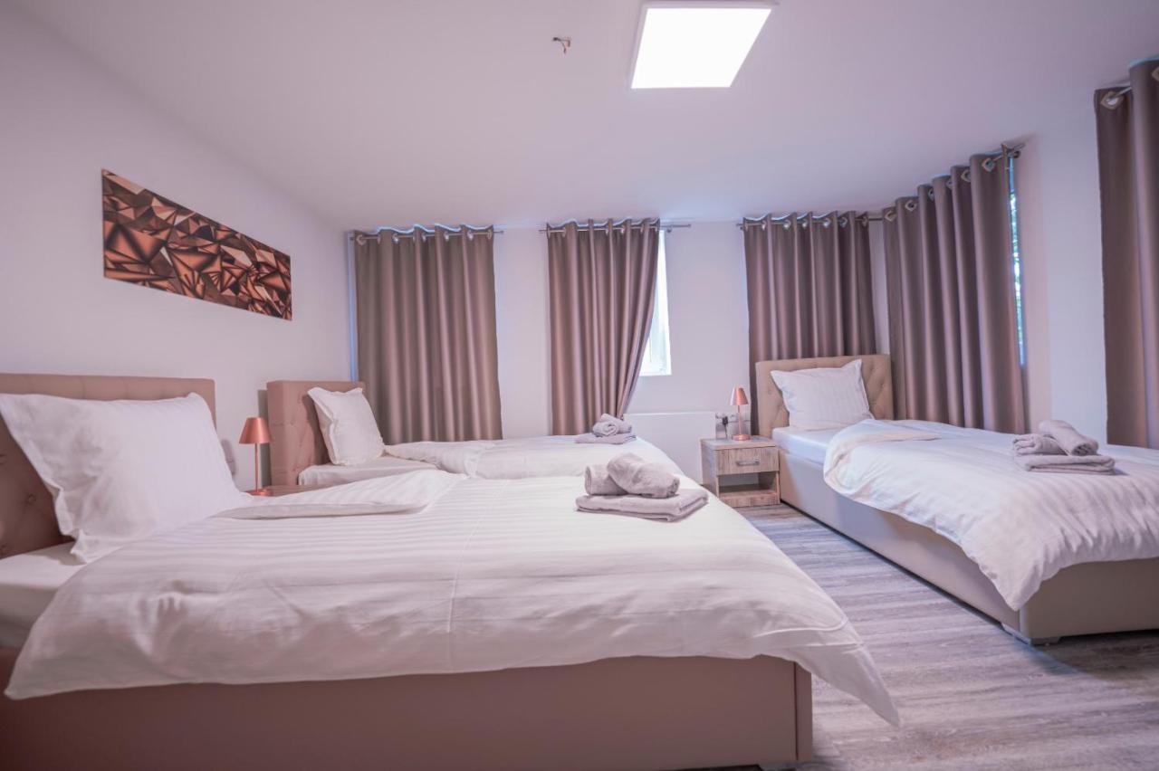 Village Bistro & Bar Fremdenzimmer Dettingen an der Erms Εξωτερικό φωτογραφία