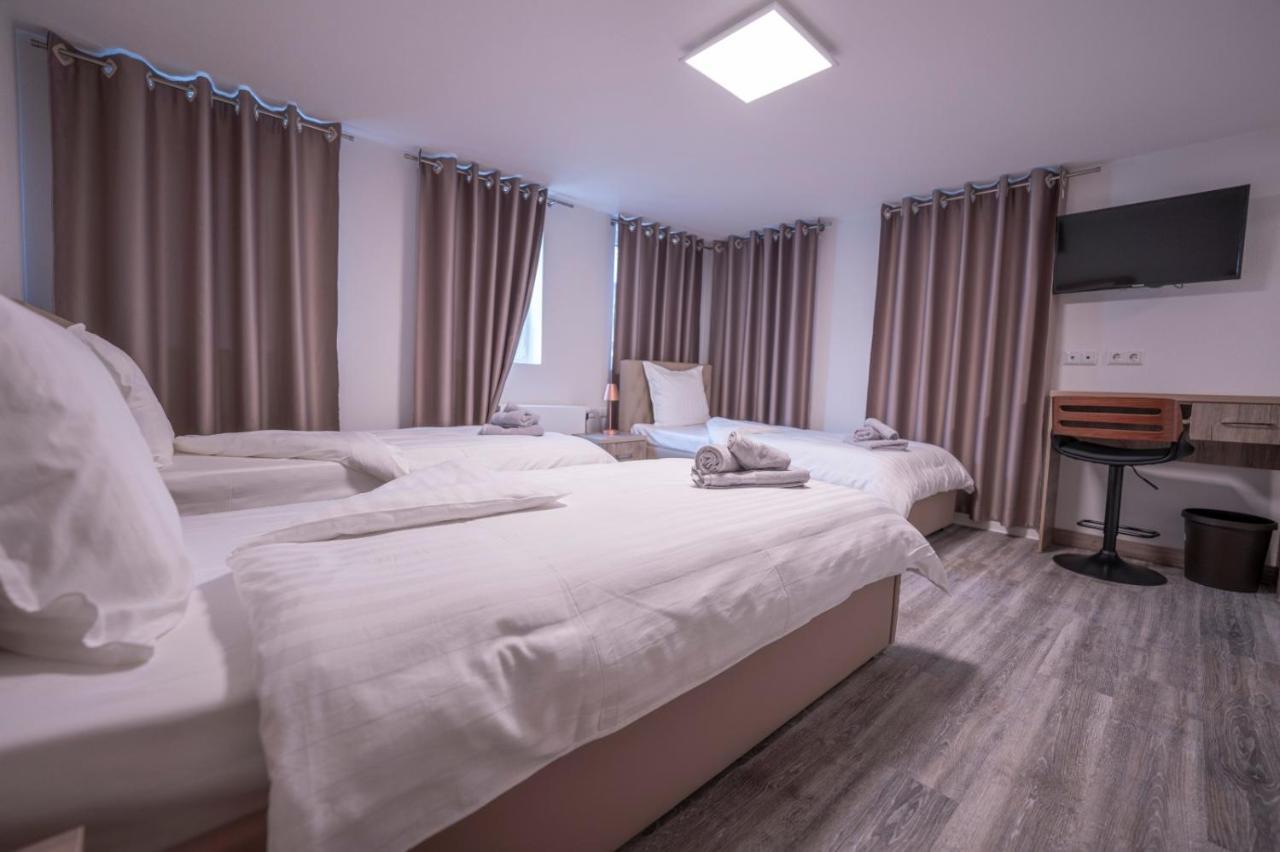 Village Bistro & Bar Fremdenzimmer Dettingen an der Erms Εξωτερικό φωτογραφία